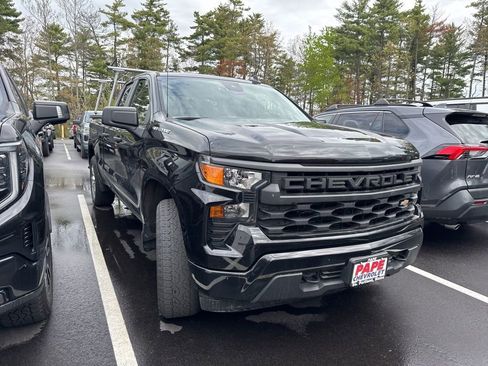 Used 2023 Chevrolet Silverado 1500 Custom AWD/4WD image 2