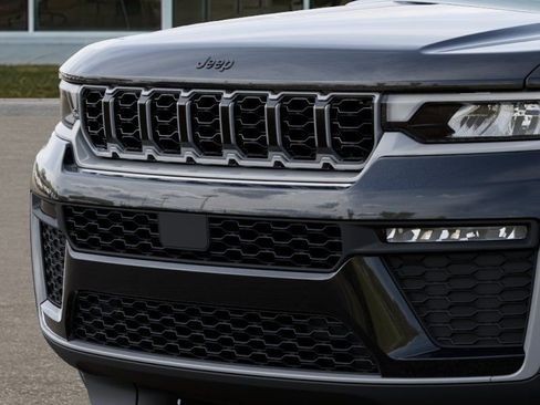 New 2026 Jeep Grand Cherokee L Limited image 11