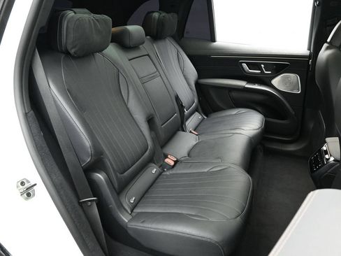 Used 2023 Mercedes-Benz EQS 580 4MATIC SUV image 19