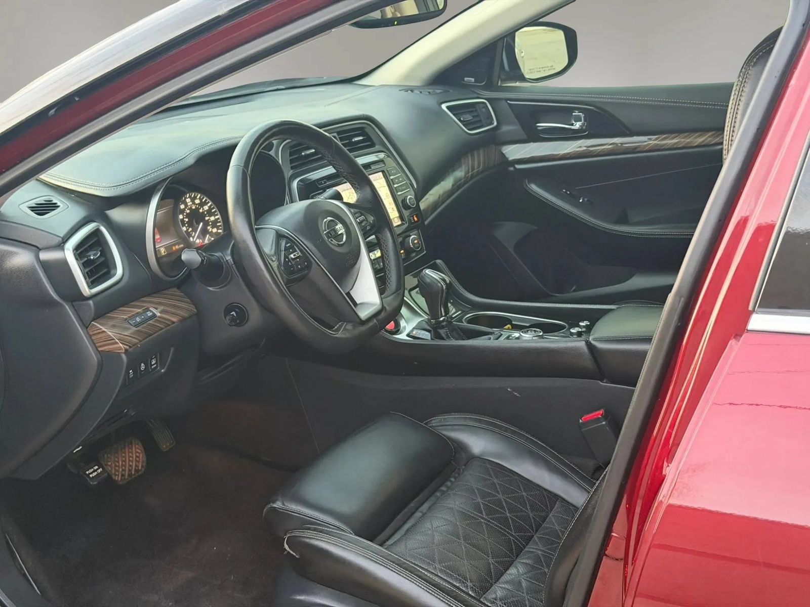 Used 2017 Nissan Maxima Platinum FWD image 13