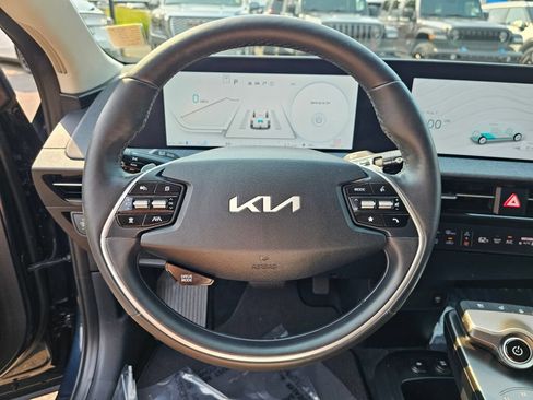 Certified 2024 Kia EV6 Wind AWD/4WD image 11