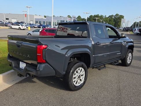 Used 2024 Toyota Tacoma SR5 RWD image 10