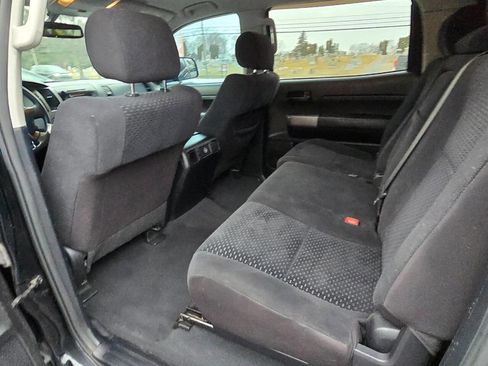 Used 2013 Toyota Tundra Grade 4x4 4dr CrewMax Cab Pick image 21