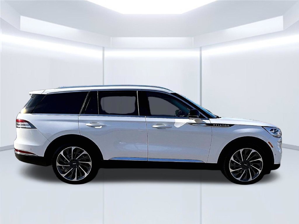 Used 2020 Lincoln Aviator Reserve w/ Equipment Group 202A AWD/4WD image 37