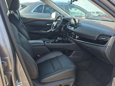 Used 2022 Nissan Rogue SL w/ SL Premium Package AWD/4WD image 6