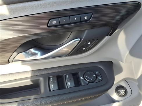 Used 2019 GMC Terrain SLT w/ Preferred Package image 13