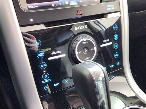 Used 2013 Ford Edge Sport w/ Driver Entry Pkg image 23