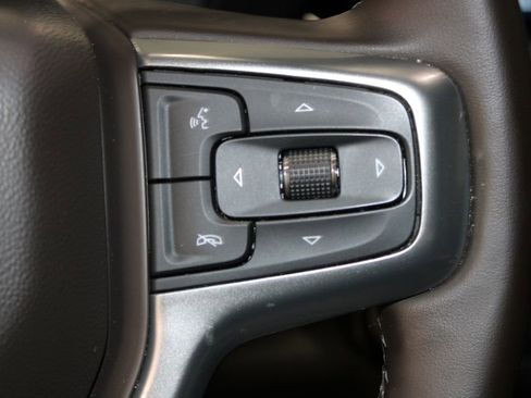 Used 2023 Chevrolet Silverado 1500 LT image 18