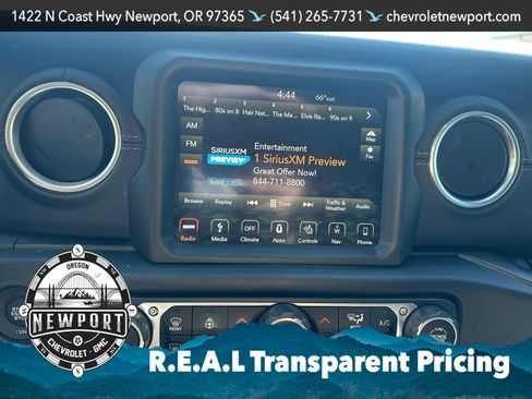 Used 2019 Jeep Wrangler Unlimited Sahara AWD/4WD image 22