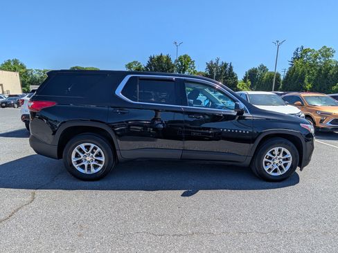 Used 2018 Chevrolet Traverse LS FWD image 6