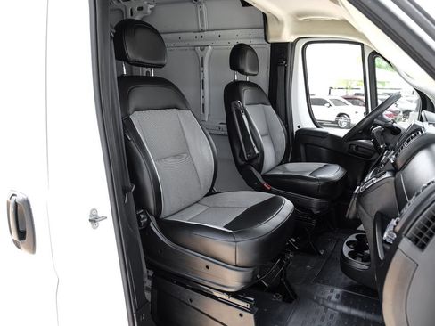 Used 2023 RAM ProMaster 2500 FWD image 30