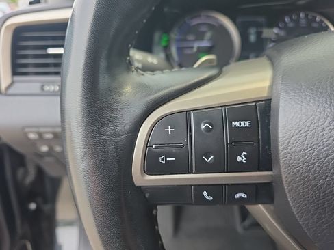 Used 2021 Lexus RX 450h AWD w/ Premium Package image 18