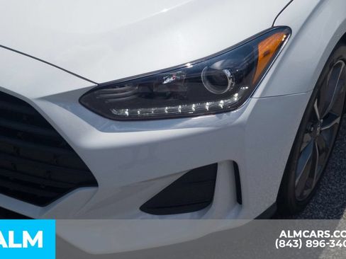 Used 2019 Hyundai Veloster 2.0 Premium FWD image 11
