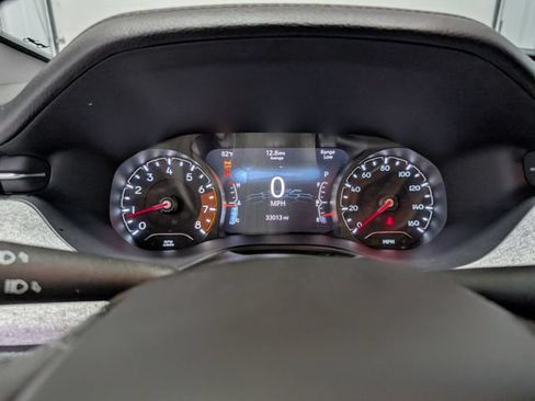 Used 2023 Jeep Compass Latitude AWD/4WD image 15