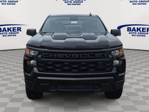New 2026 Chevrolet Silverado 1500 Custom Trail Boss w/ Turbomax Blackout Package AWD/4WD image 2