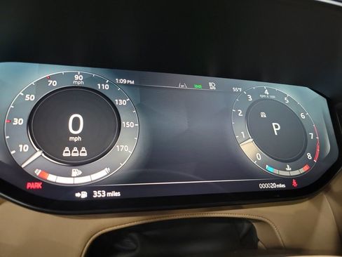 New 2026 Land Rover Range Rover Sport Dynamic SE image 17