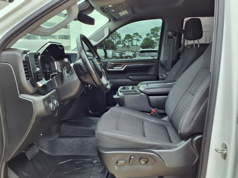 Used 2023 Chevrolet Silverado 1500 LT RWD image 19