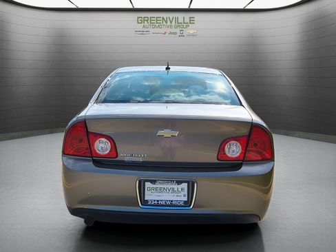 Used 2010 Chevrolet Malibu LT image 6