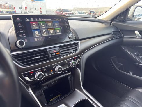 Used 2022 Honda Accord Touring image 21