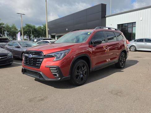 Used 2025 Subaru Ascent Onyx Edition AWD/4WD image 4