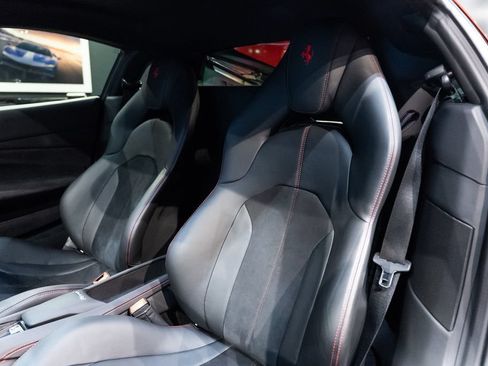 Certified 2021 Ferrari F8 Tributo RWD image 4
