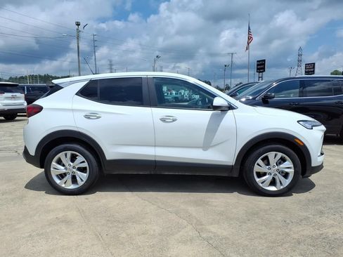 New 2026 Buick Encore GX Preferred w/ Comfort Package FWD image 8