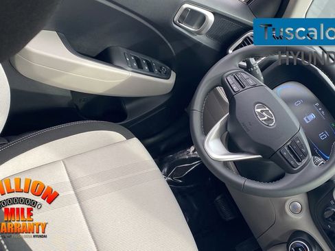 New 2026 Hyundai Venue SEL image 28