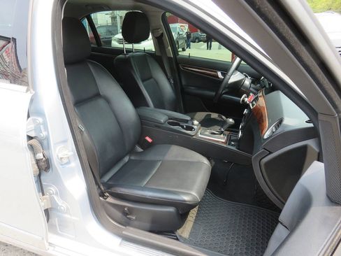 Used 2013 Mercedes-Benz C 300 4MATIC Sedan image 11