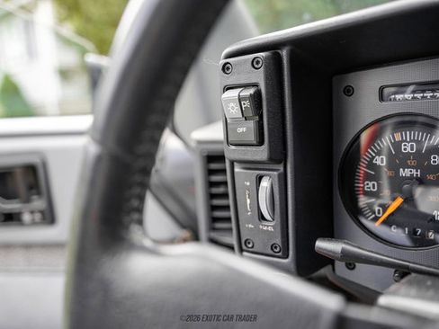 Used 1988 Pontiac Fiero GT RWD image 45