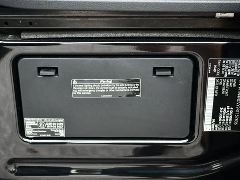 Used 2024 Mercedes-Benz Sprinter 2500 image 71