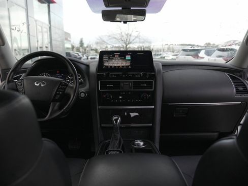 Used 2024 INFINITI QX80 Luxe image 17