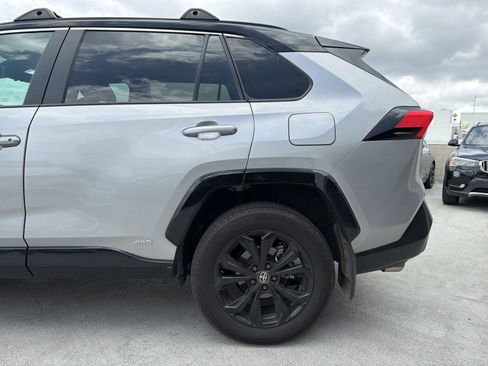 Used 2023 Toyota RAV4 XSE AWD/4WD image 5