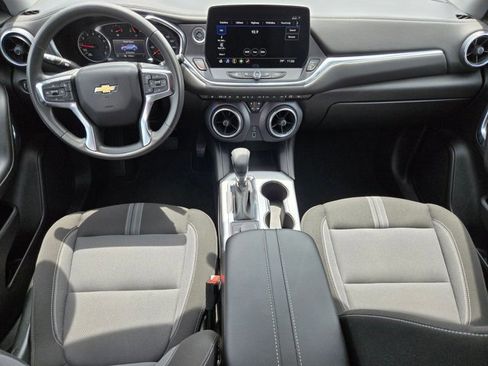Used 2025 Chevrolet Blazer LT FWD image 15