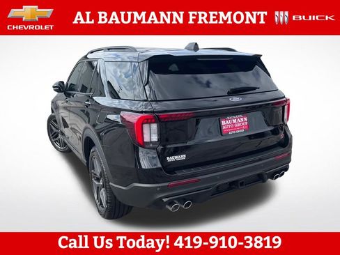 Used 2025 Ford Explorer ST AWD/4WD image 5