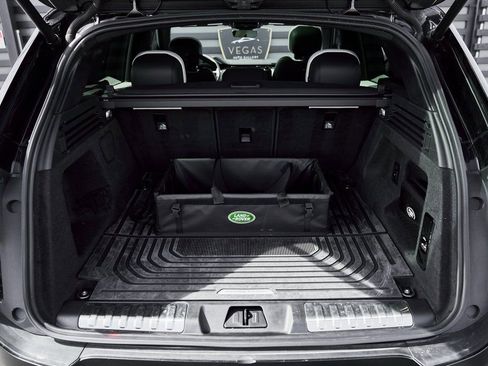 Used 2025 Land Rover Range Rover Sport Dynamic SE image 32