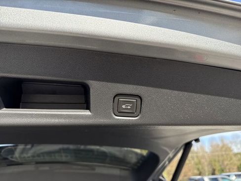 Certified 2025 GMC Acadia Elevation image 36