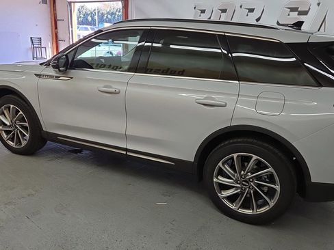 New 2026 Lincoln Corsair Premiere image 4