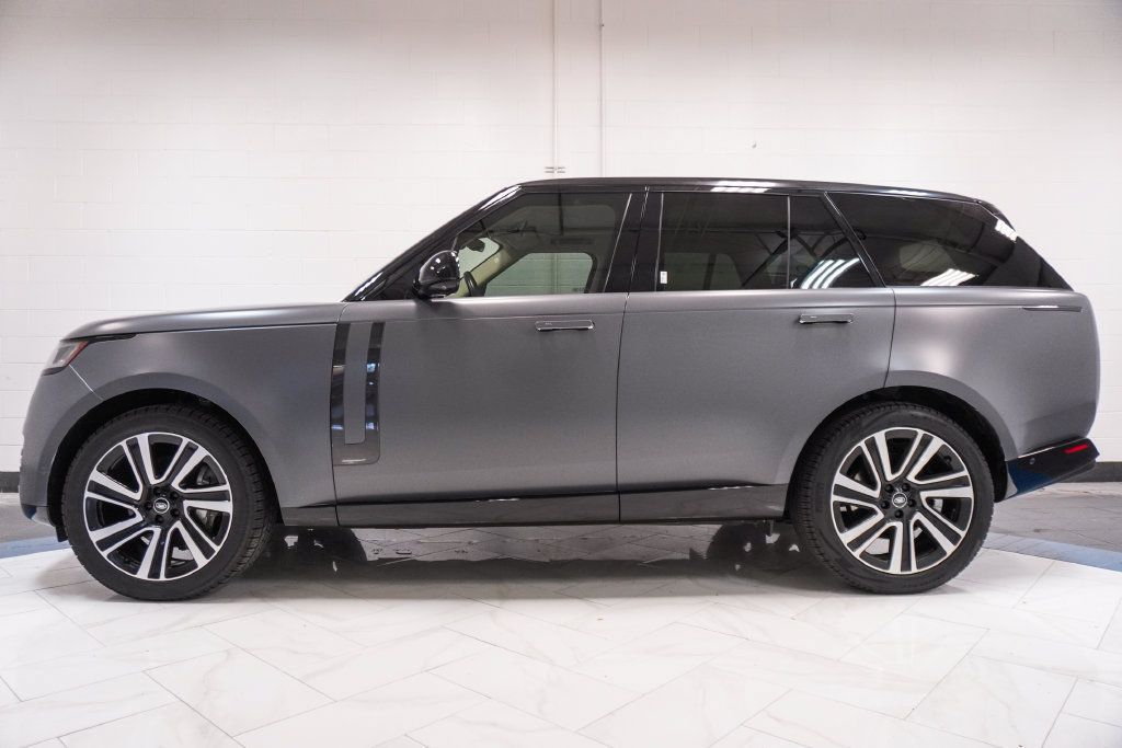 Used 2023 Land Rover Range Rover SE AWD/4WD image 40