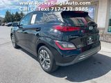 Used 2023 Hyundai Kona SE image 5