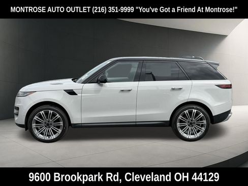 New 2026 Land Rover Range Rover Sport SE AWD/4WD image 2