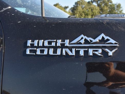 Used 2021 Chevrolet Silverado 2500 High Country w/ Z71 Off-Road Package AWD/4WD image 4