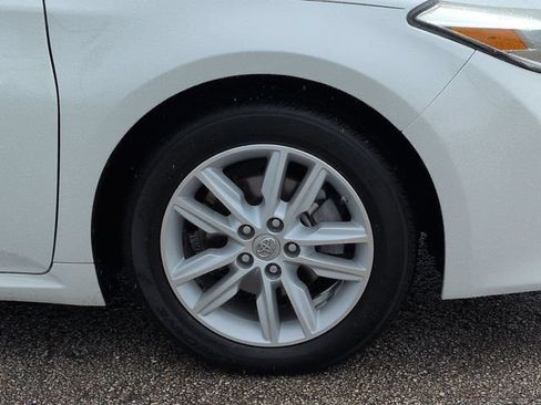 Used 2014 Toyota Avalon XLE Premium FWD image 11