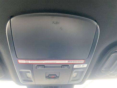 Used 2026 Toyota Camry SE image 28