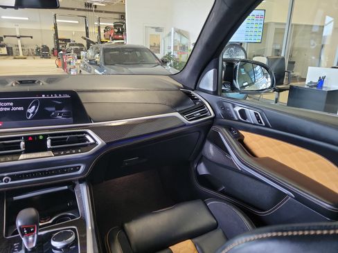 Used 2021 BMW X5 M w/ Competition Package image 19