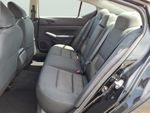 Used 2025 Nissan Altima 2.5 SV FWD image 23