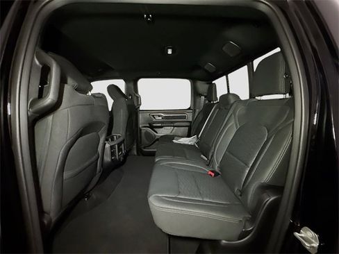 New 2026 RAM 1500 4x4 Crew Cab image 15