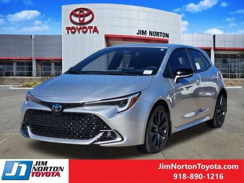 New 2026 Toyota Corolla XSE image 2