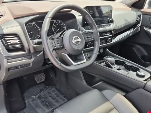 Used 2023 Nissan Rogue SL w/ SL Premium Package AWD/4WD image 12