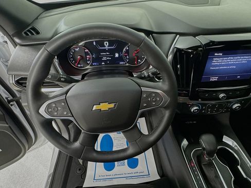 Used 2023 Chevrolet Traverse High Country w/ LPO, Floor Liner Package FWD image 12