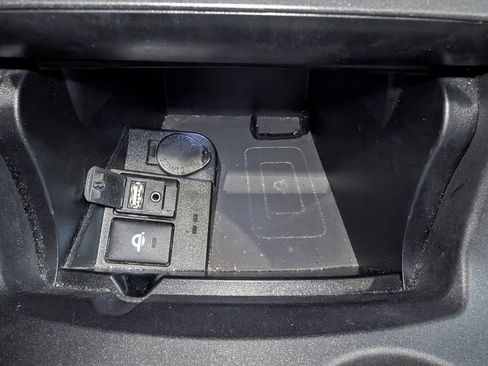Used 2016 Toyota Camry XSE w/ Moonroof Package FWD image 42